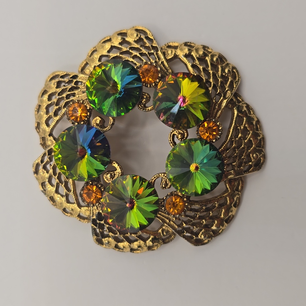 Vintage Ravoli Watermelon Swarovski Rhinestone Crystals Gold Tone Brooch